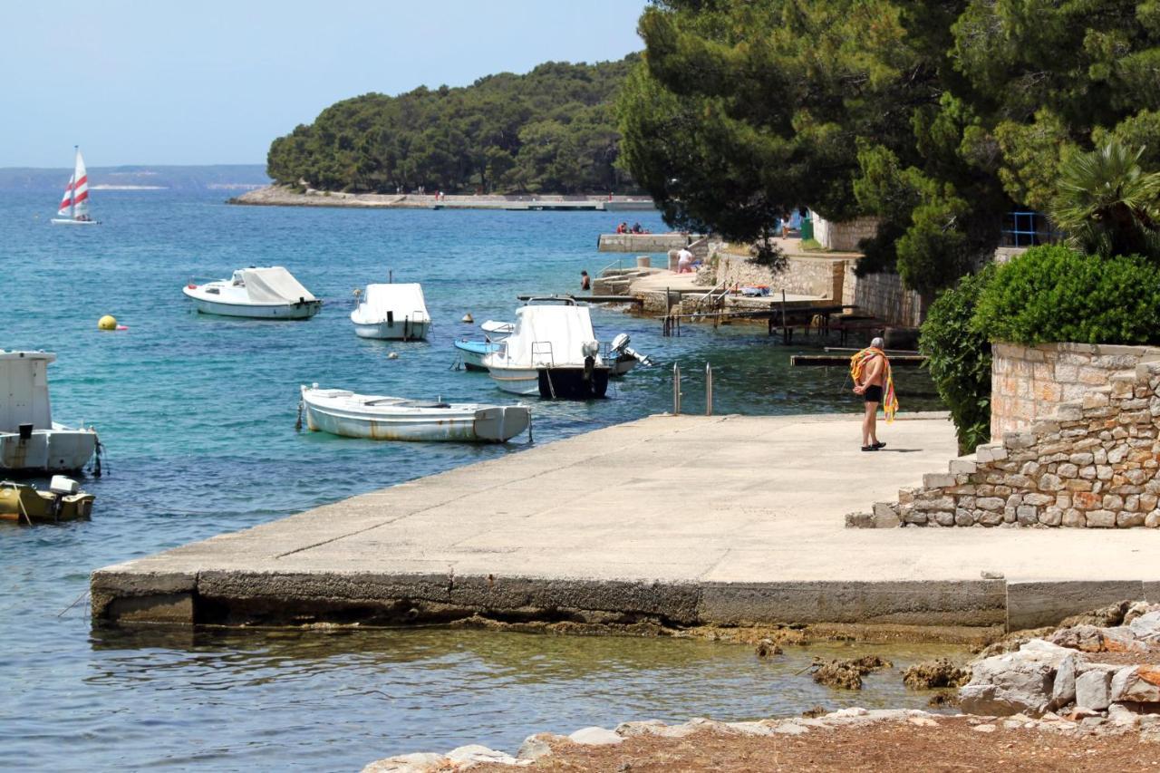 Apartments With A Parking Space Mali Lošinj Zewnętrze zdjęcie