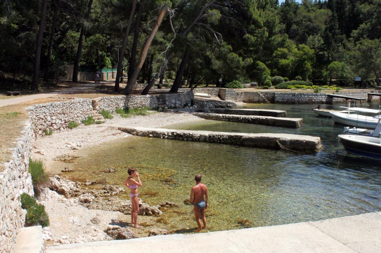 Apartments With A Parking Space Mali Lošinj Zewnętrze zdjęcie