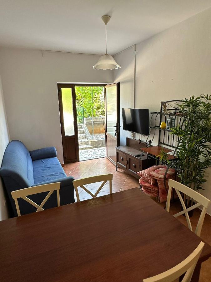 Apartments With A Parking Space Mali Lošinj Zewnętrze zdjęcie