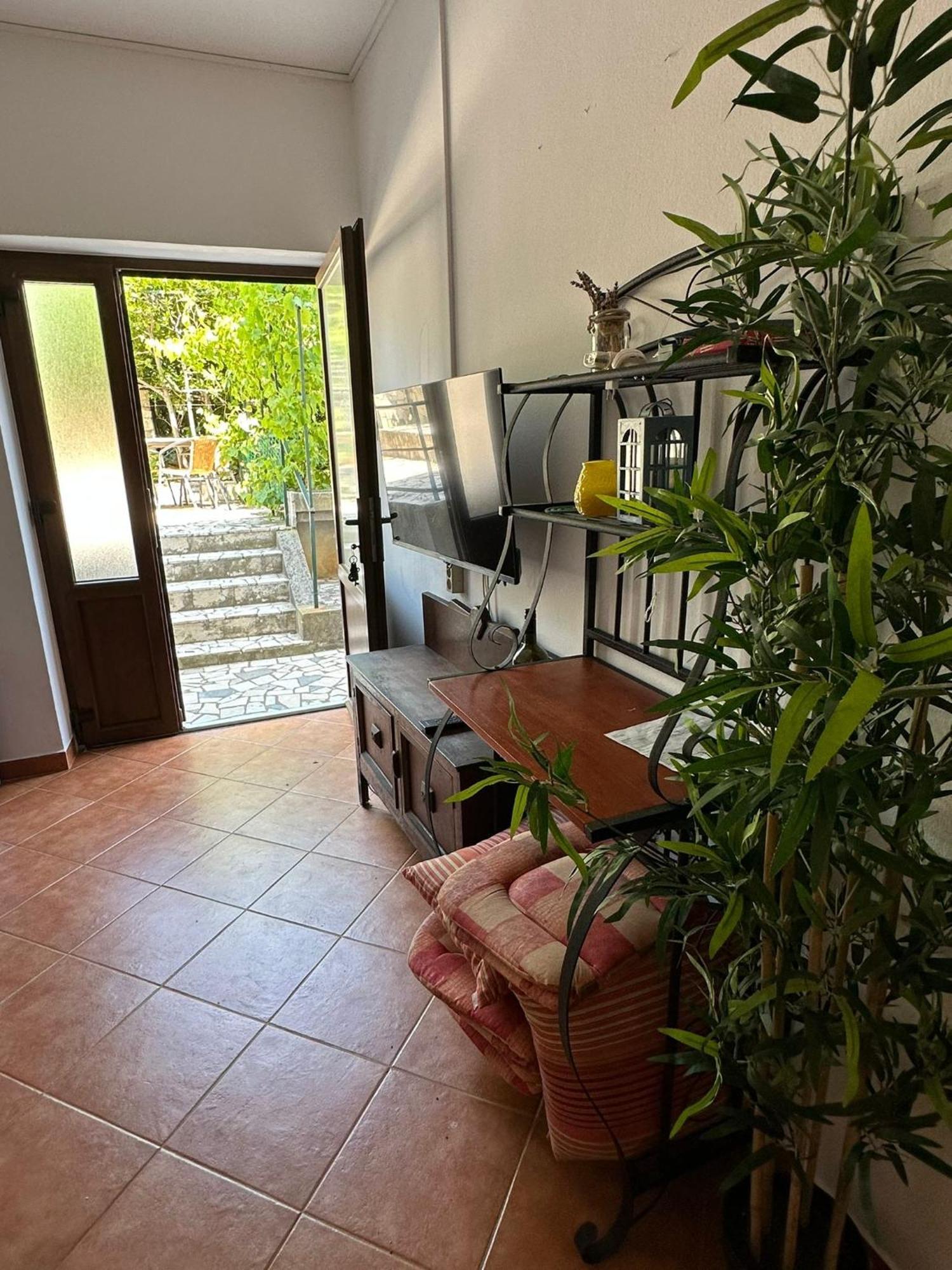 Apartments With A Parking Space Mali Lošinj Pokój zdjęcie